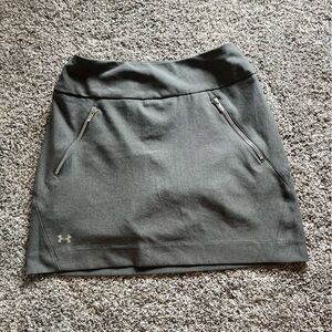 Under Armor golf/tennis skirt.